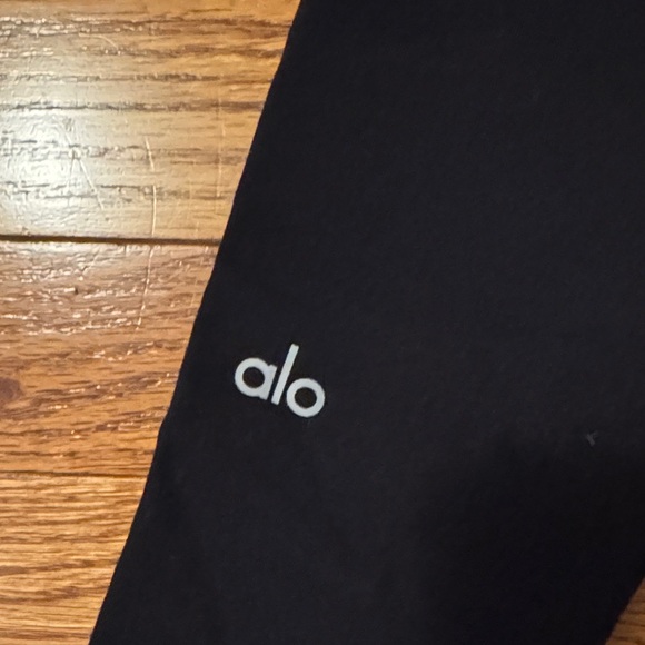 Alo High-Waisted Black Leggings - Picture 2 of 3